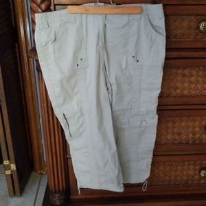 Capris pants